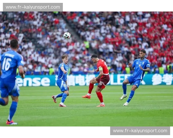 欧洲杯的暗影：伤停潮如何改变比赛格局描述：深度解析欧洲杯赛场上的伤停潮，探讨关键球员缺席带来的战术变化和比赛走向，为足球迷提供全面视角。关键词：欧洲杯、伤停、关键球员、战术调整、比赛影响、足球分析